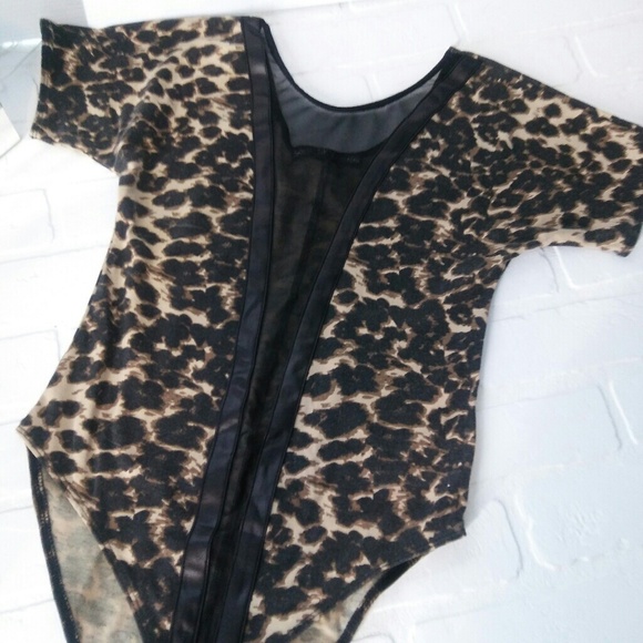 Cheetah & Sheer Top - Picture 1 of 4